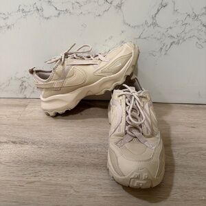 Nike TC 7900 – Sand